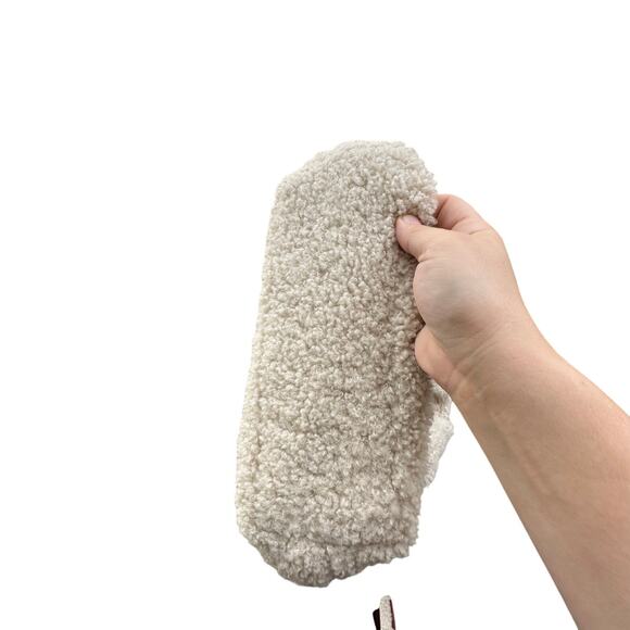 Laundry by Shelli Segal Teddy Bear Bag Small Cream Crossbody Cream Tan Casual - Picture 3 of 7